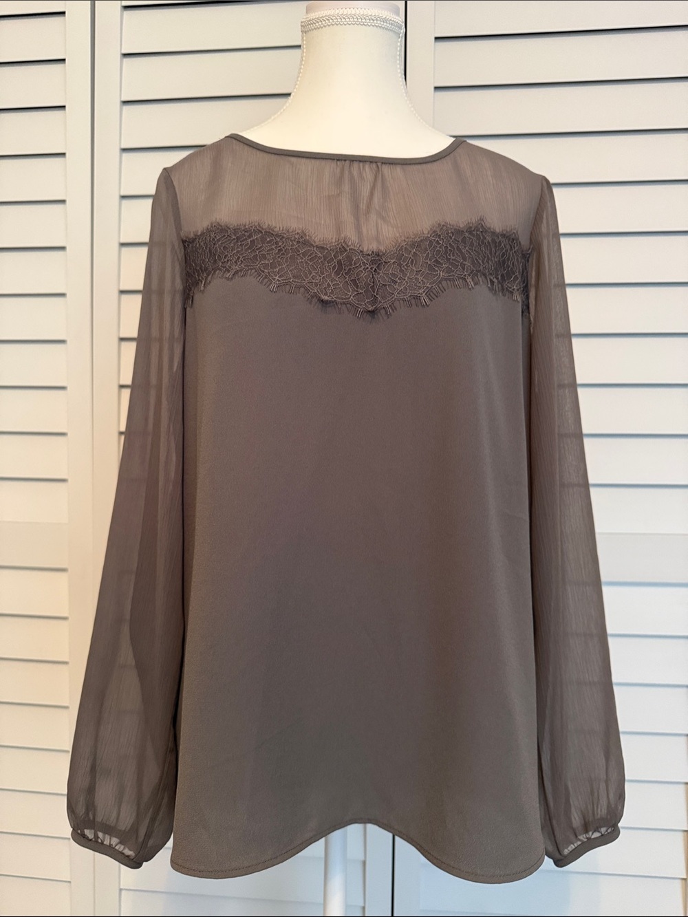 Apt. 9 Grey Sheer Yoke Long Sleeve Blouse